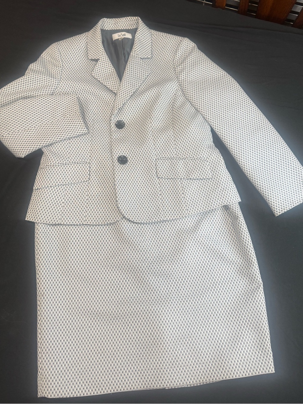 LeSuit Classic Women's White & Black Patterned Skirt Suit —